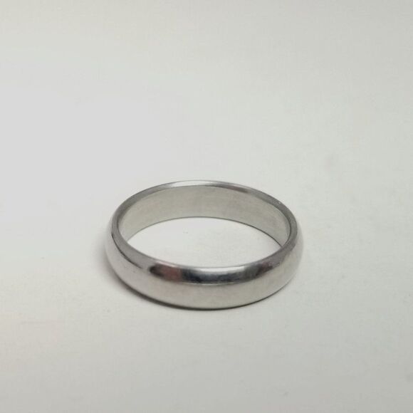 Vintage Plain Silver Tone Band, Minimal Simple Ring, Stacking, Small Size - Picture 4 of 4